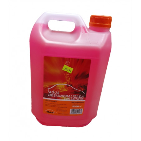 AGUA DESMINERALIZADA CON ADITIVOS (ROJA) x 5L